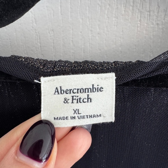 Abercrombie Long-Sleeve Draped Deep-V Bodysuit - Picture 9 of 9